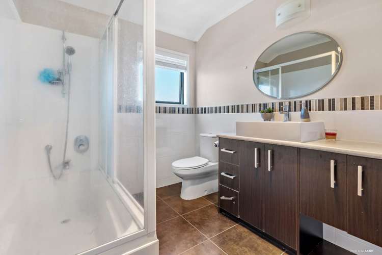 6 Janway Avenue Flat Bush_5