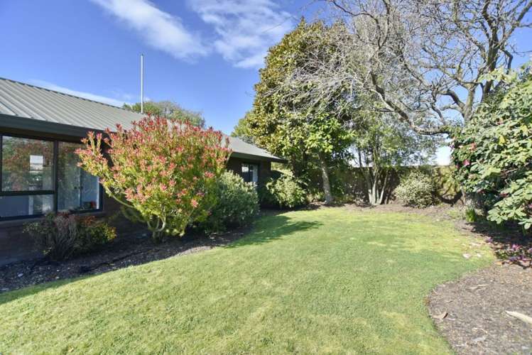 6 Heriott Close Burwood_20