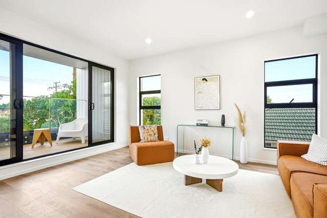 2/14 Karamu Street Te Atatu Peninsula_1