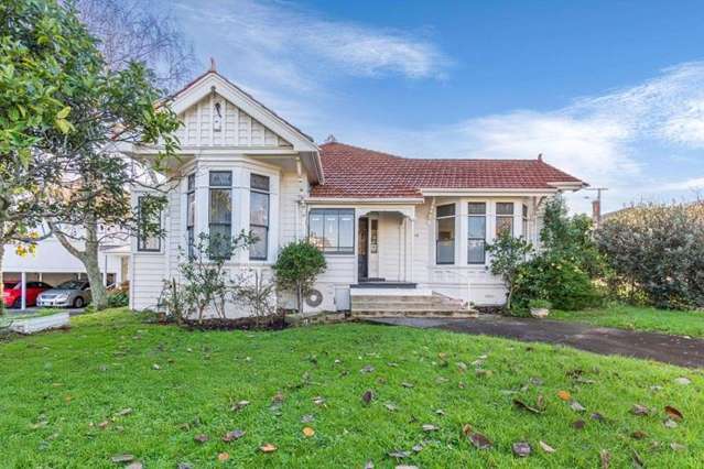 Villa on Auckland's Medical Mile sells for more than $4m