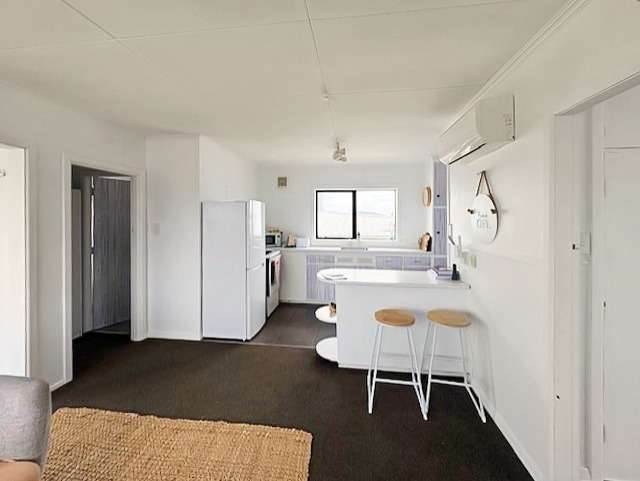 a/21 Ocean Beach Street 1207_2