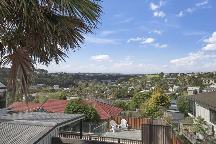 49 Kestrel Heights Arkles Bay_25