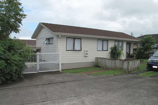 2/11 Etherton Drive Manurewa_1