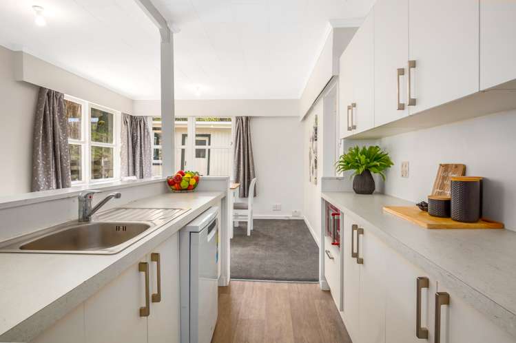 20 Jocelyn Crescent Pinehaven_7