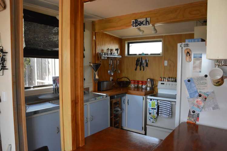 5 Tokopapa Street Mokau_8