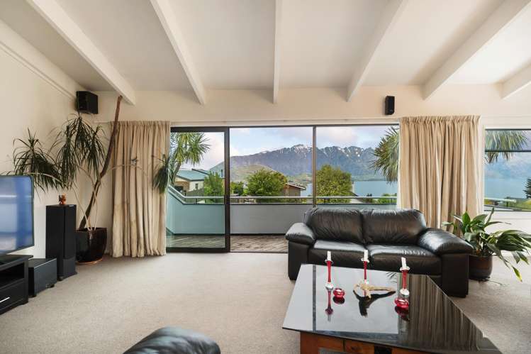 20 Greenstone Place Fernhill/Sunshine Bay_10