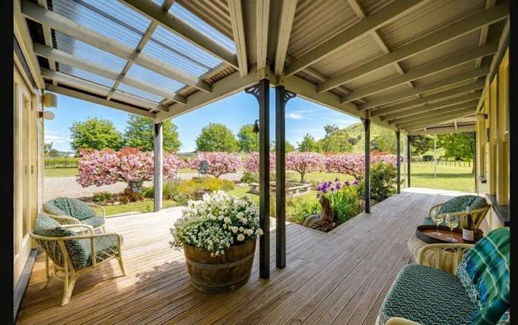 2831 State Highway 50, Roys Hill_1