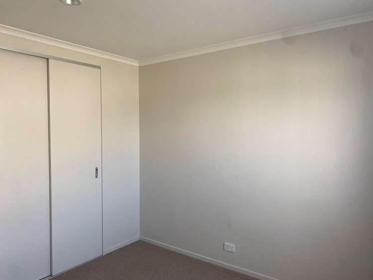 5 Manene Street Wattle Downs_8