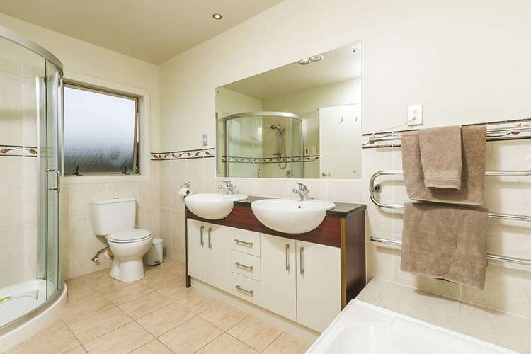 70 George Deane Place Greenhithe_9