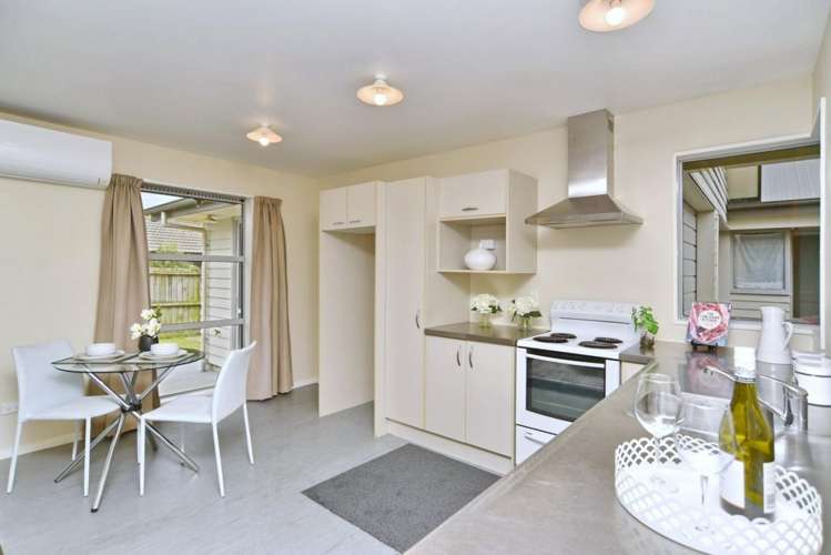 18D Defoe Place Waltham_13