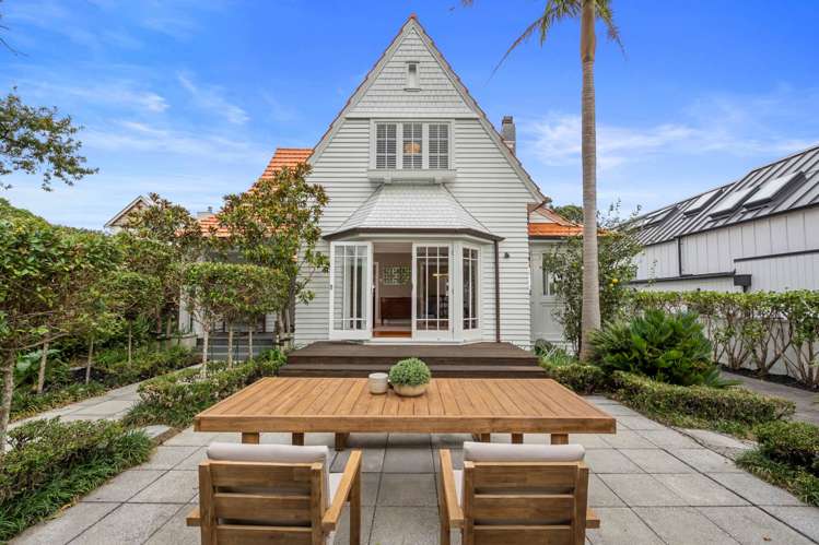 71 Ngataringa Road Devonport_6