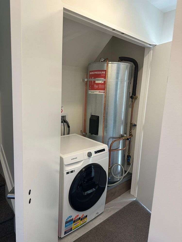 2/327 Glengarry Road Glen Eden_13