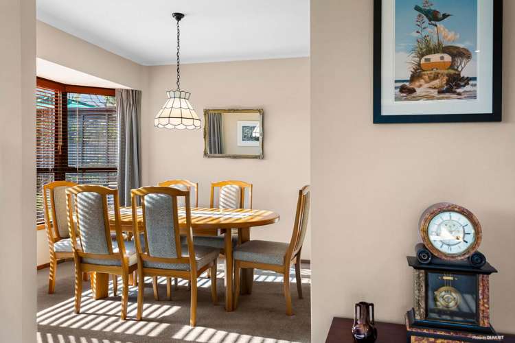 14 Manutara Avenue Forrest Hill_23