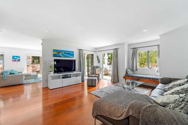 15 Whale Cove Red Beach_2