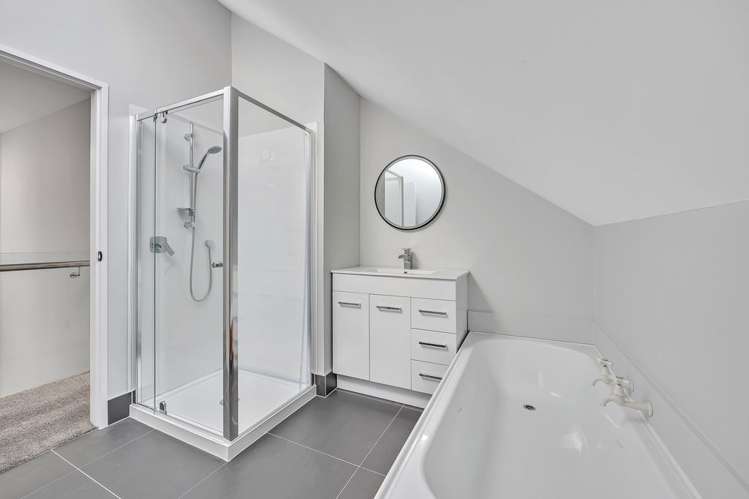 2/33 Penguin Drive Murrays Bay_11