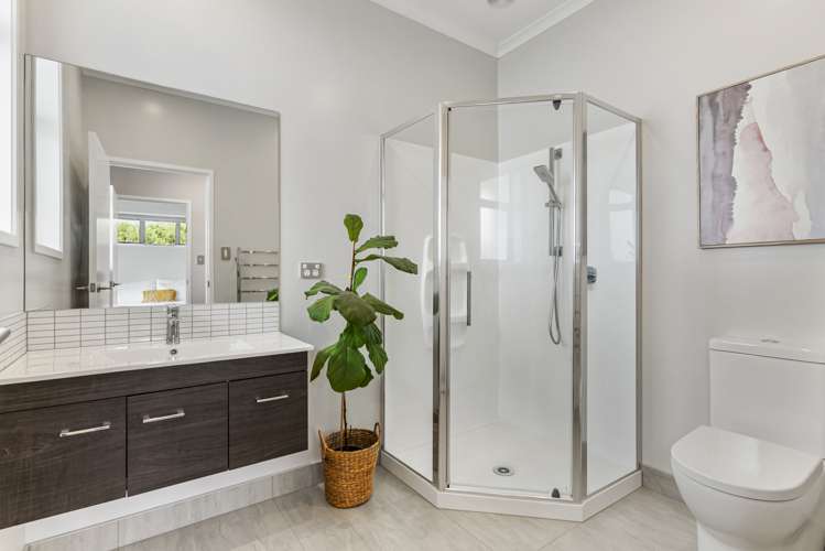 39 Twin Parks Rise Papakura_20