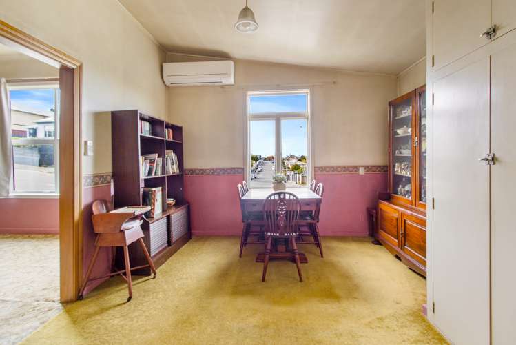 2 Roslyn Terrace Seaview_5