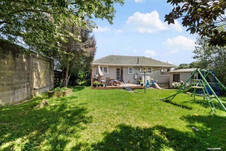 23 Roby Street Te Atatu Peninsula_13