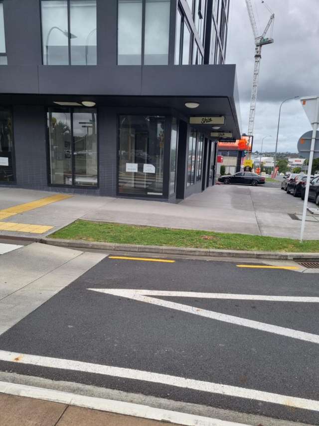 High Profile Cafe or Restaurant Available