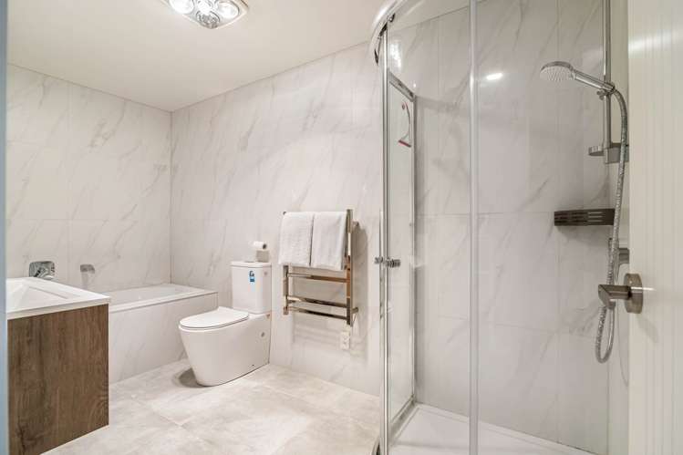 8 Arran Point Parade Millwater_15