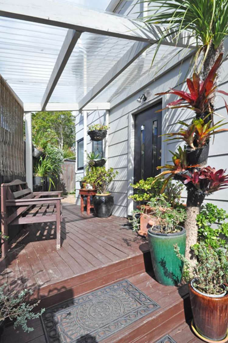 2/20 Verbena Road Birkdale_2