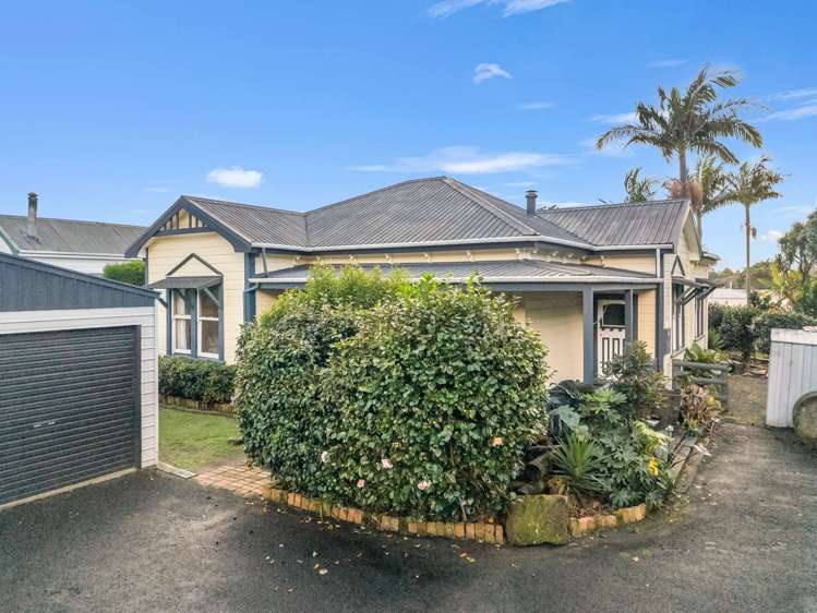28 Pakeha Street_1