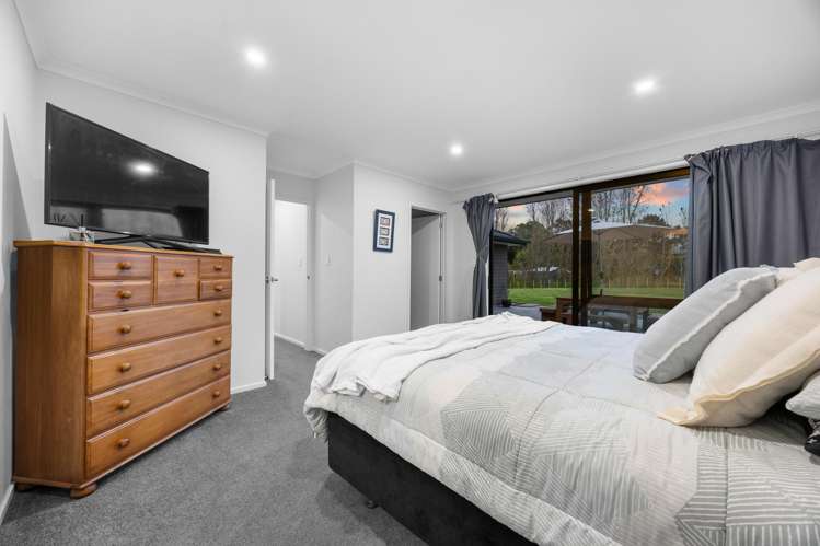 1347 State Highway 16 Waimauku_15