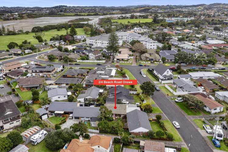 2/4 Beach Road Orewa_19