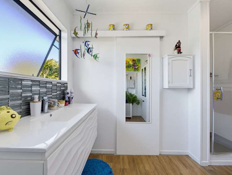 2 Islington Terrace Waihi_11