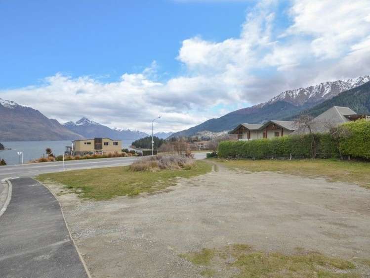 20 Suburb Street Queenstown_14