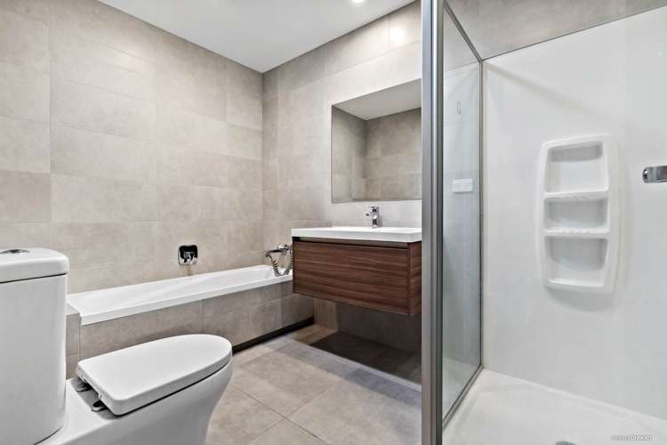 51 Matairangi Avenue Totara Heights_10