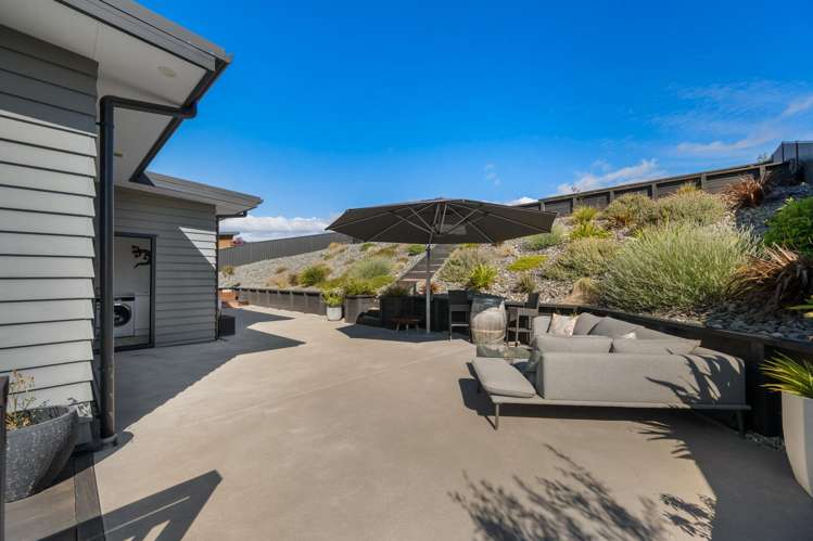 71 Stratford Drive Mount Pisa_13