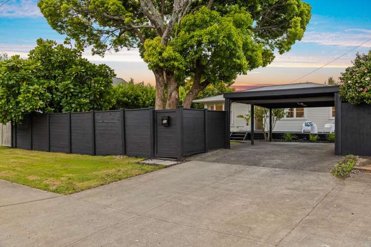 52 Neil Avenue Te Atatu Peninsula_15