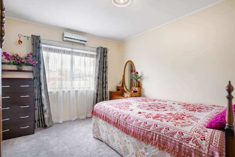 1/7 Danube Lane Glen Eden_13