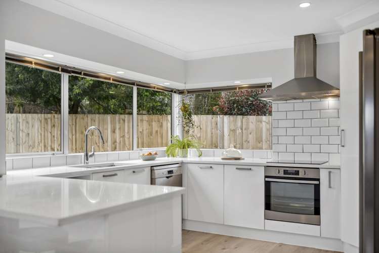 26 Parramatta Place Botany Downs_5