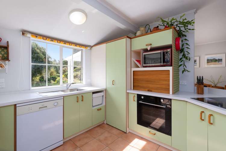 265 Lud Valley Road Hira_9