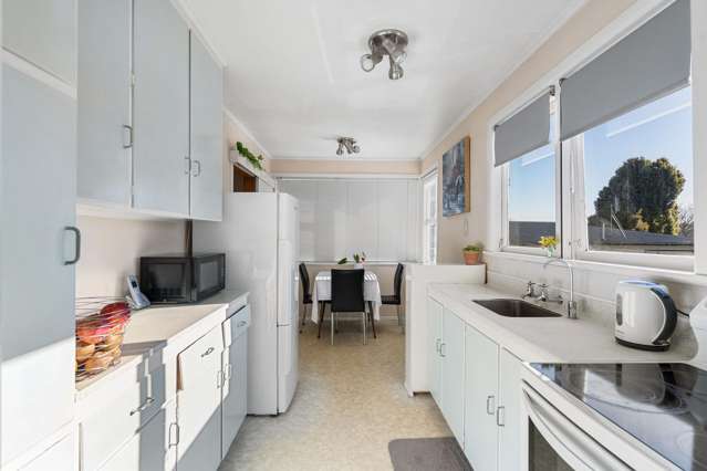 6 Madison Place Forrest Hill_3