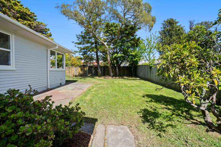 5 Totaravale Drive Totara Vale_9