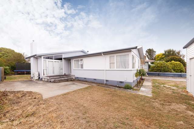 43 Fairview Avenue Feilding_1