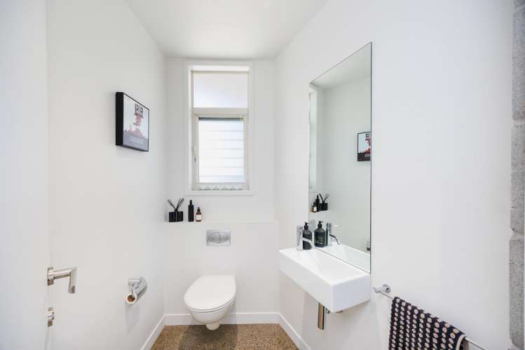 297 Fitzherbert Avenue West End_15