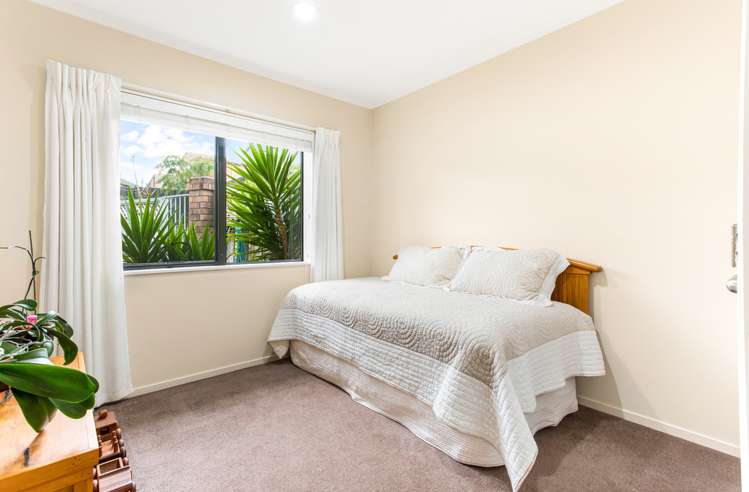 12a Godley Road Green Bay_12