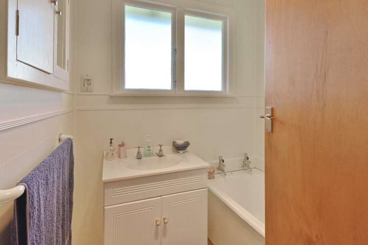 76 High Street Leeston_13