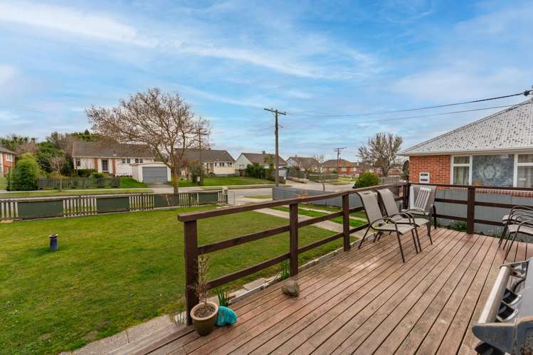 72 MacDonald Street Marchwiel_15