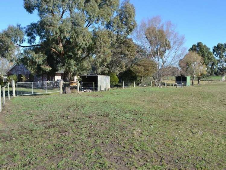 84 Broad Road Sefton_13