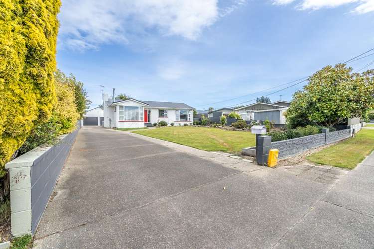 63 Edinburgh Crescent Waikiwi_21