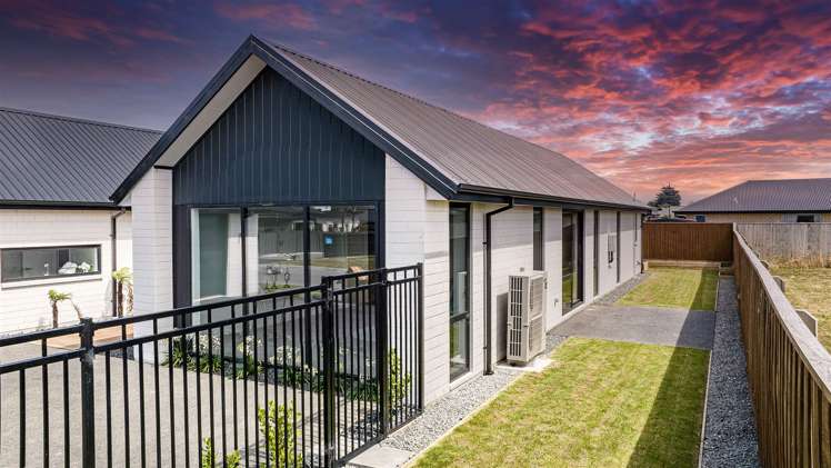 4 Alan James Lane Prebbleton_26