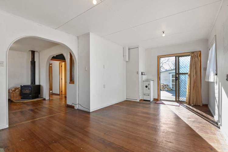 8 Hakiwai Road Fernhill_4