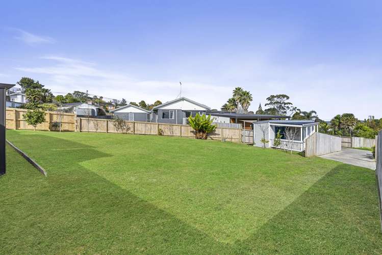 15A Aeroview Drive Beach Haven_12