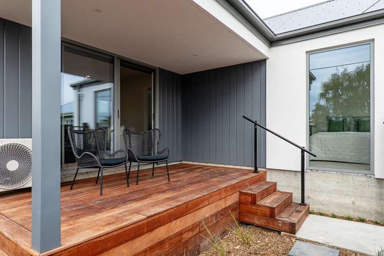 1 & 4/62 Wyon Street Linwood_17