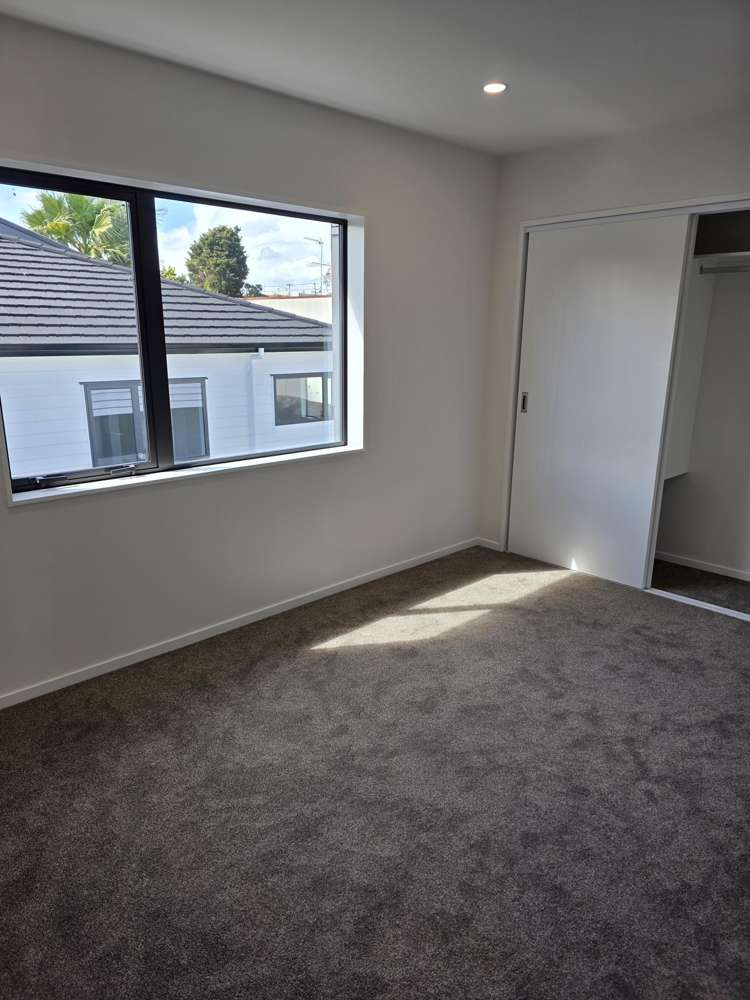 402 Ellerslie Panmure Highway_5